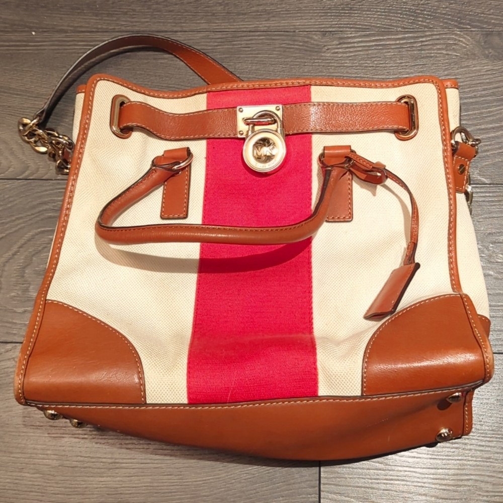 Michael Kors purse